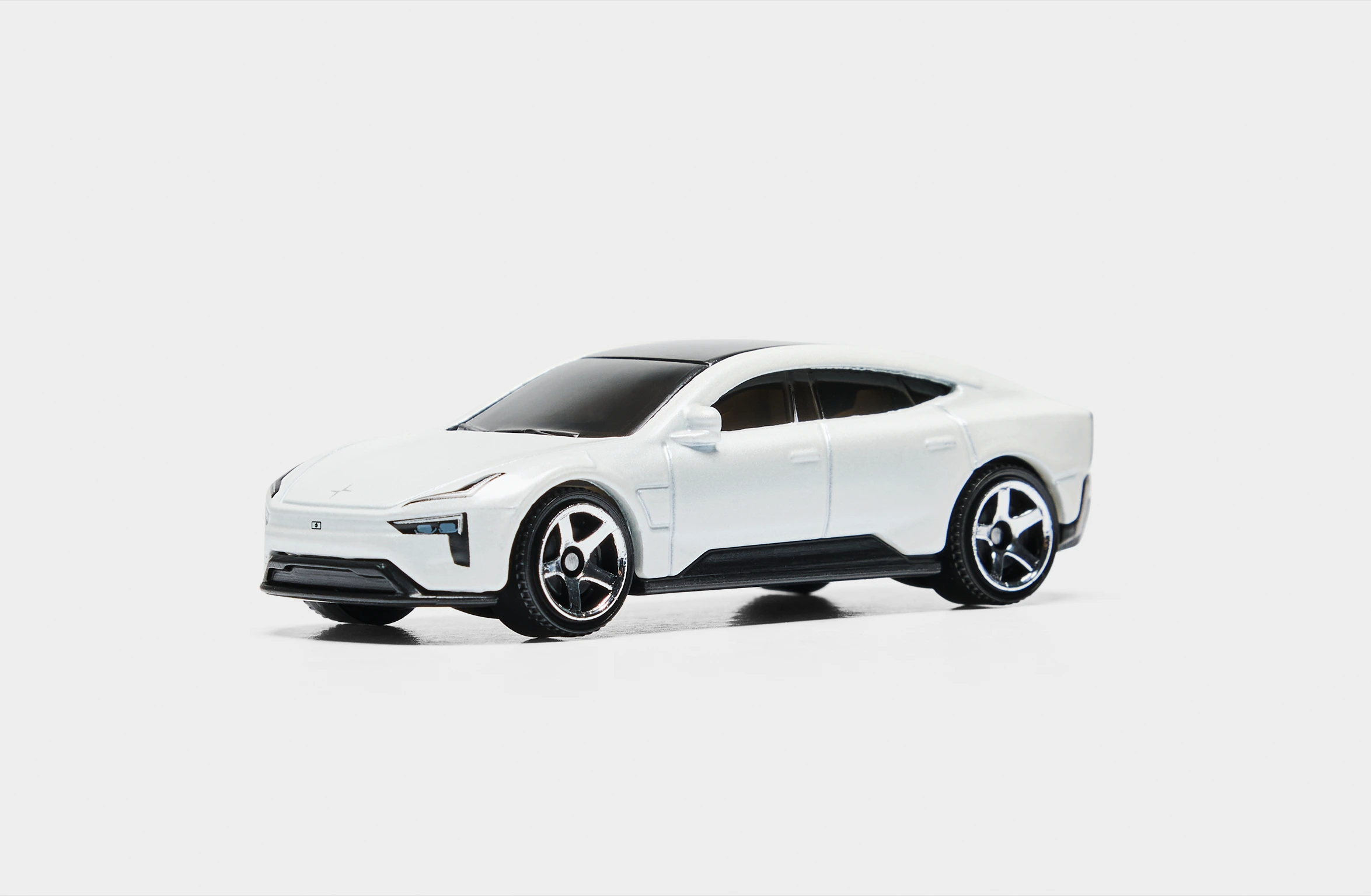 Polestar_Additionals_Matchbox_Toy_Car_Polestar5_White_3