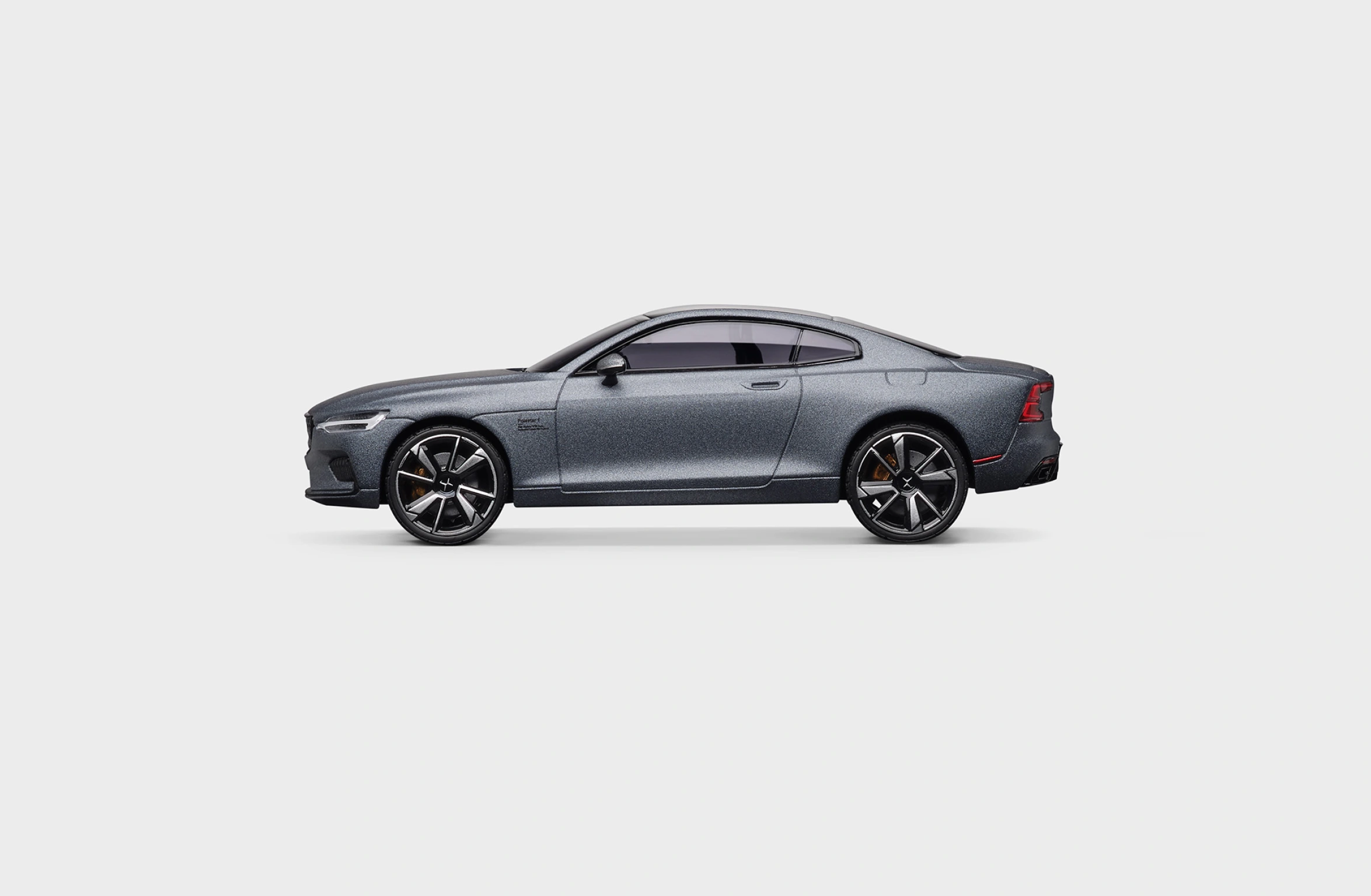 Polestar 1, 1:43 Scale Model in color matte osmium