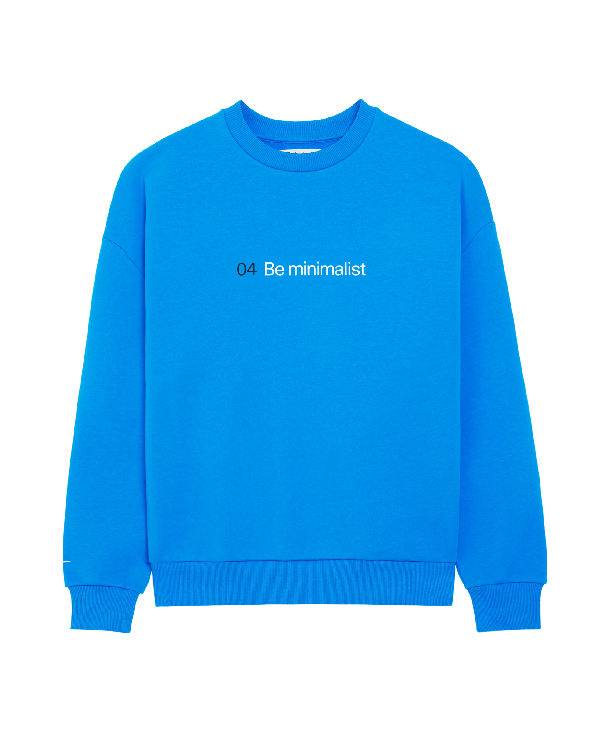 Blå sweater med teksten "04 Be minimalist" på forsiden