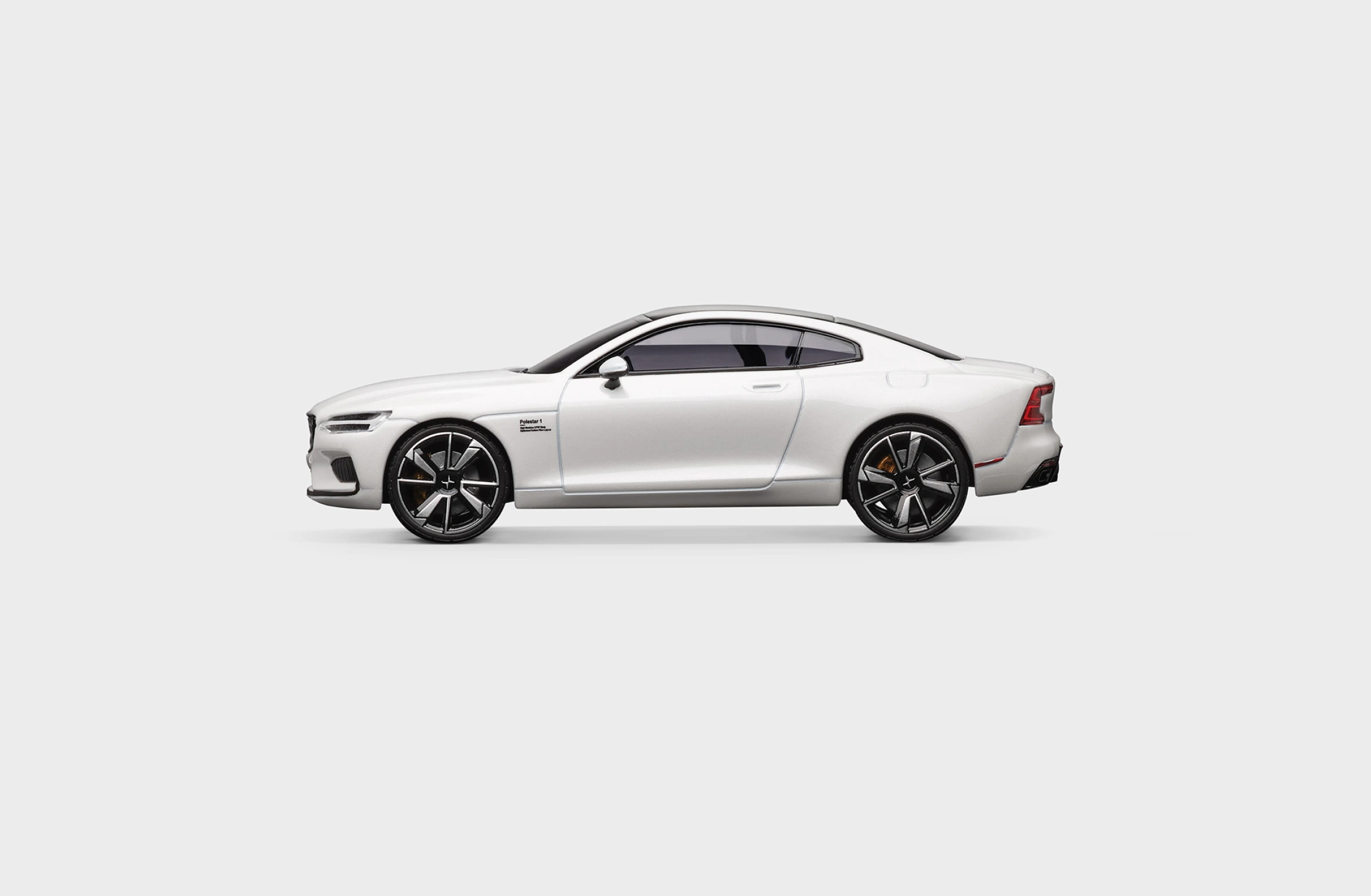 Polestar 1 schaalmodel 1:43 snow