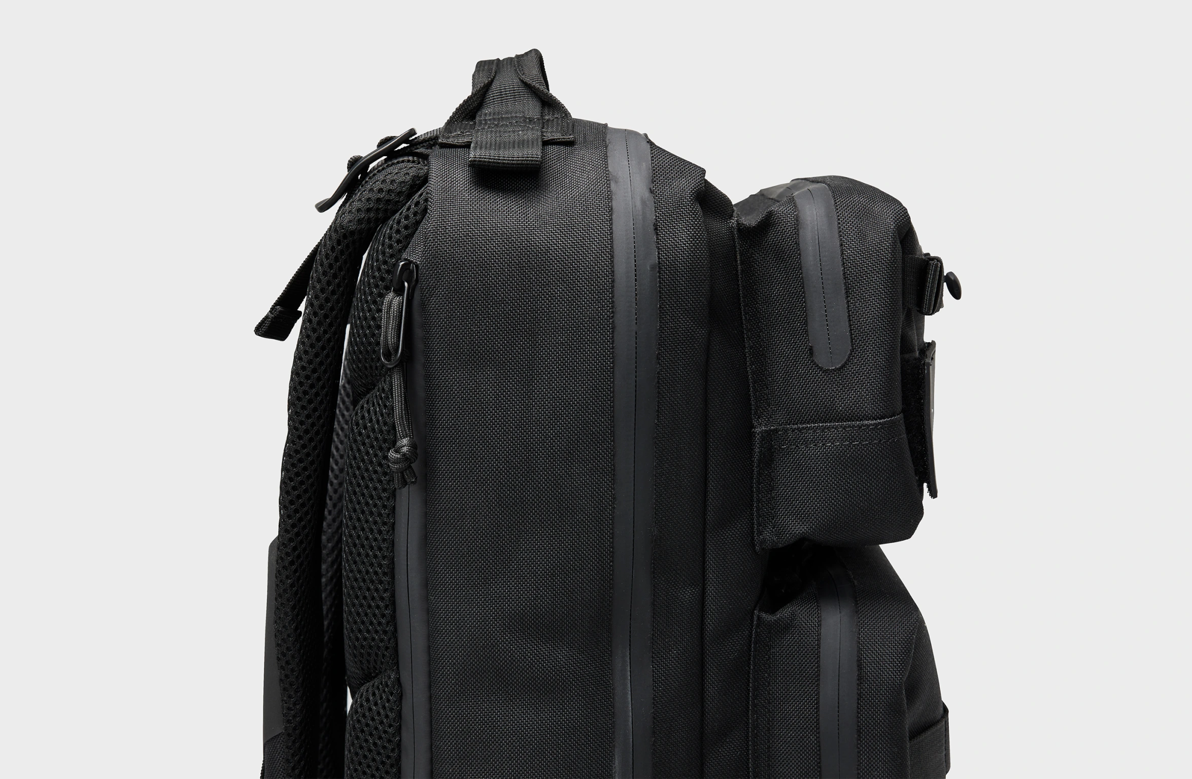 Black 28-liter waterproof backpack