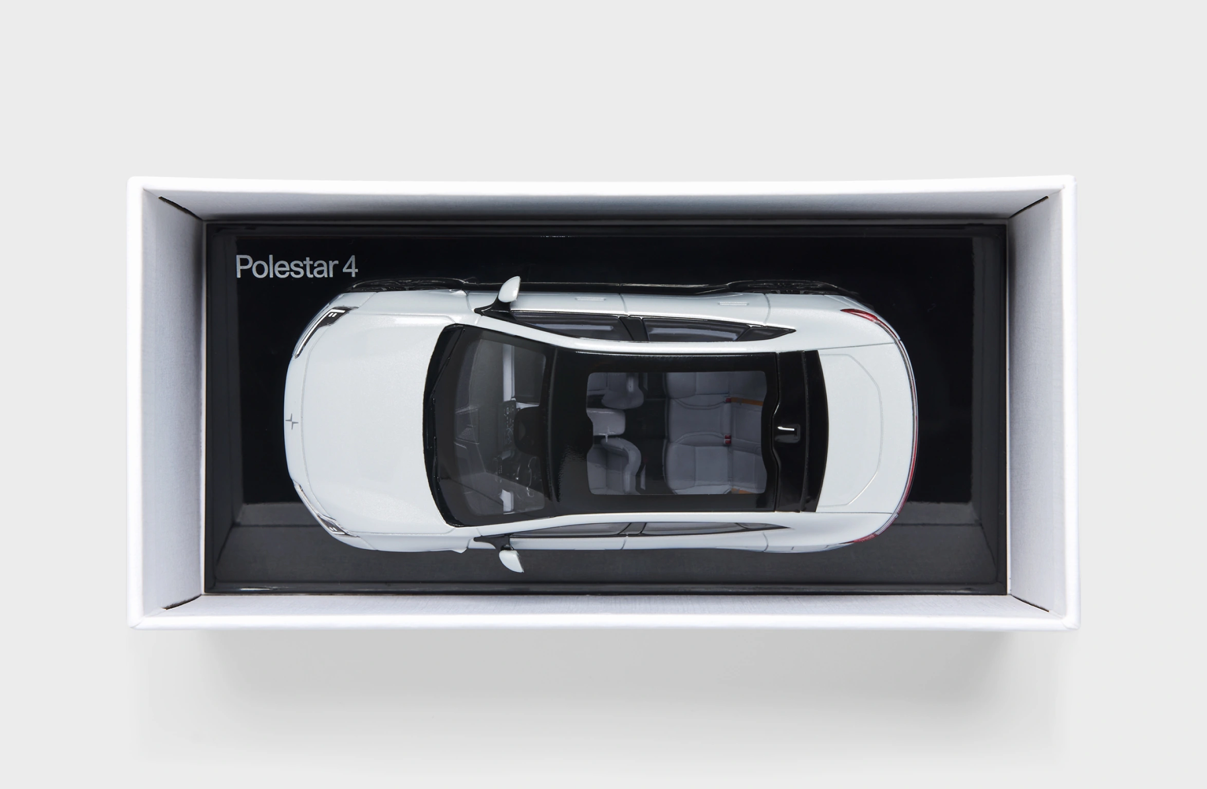 Modellauto Polestar 4 im Maßstab 1:43 im magnesium