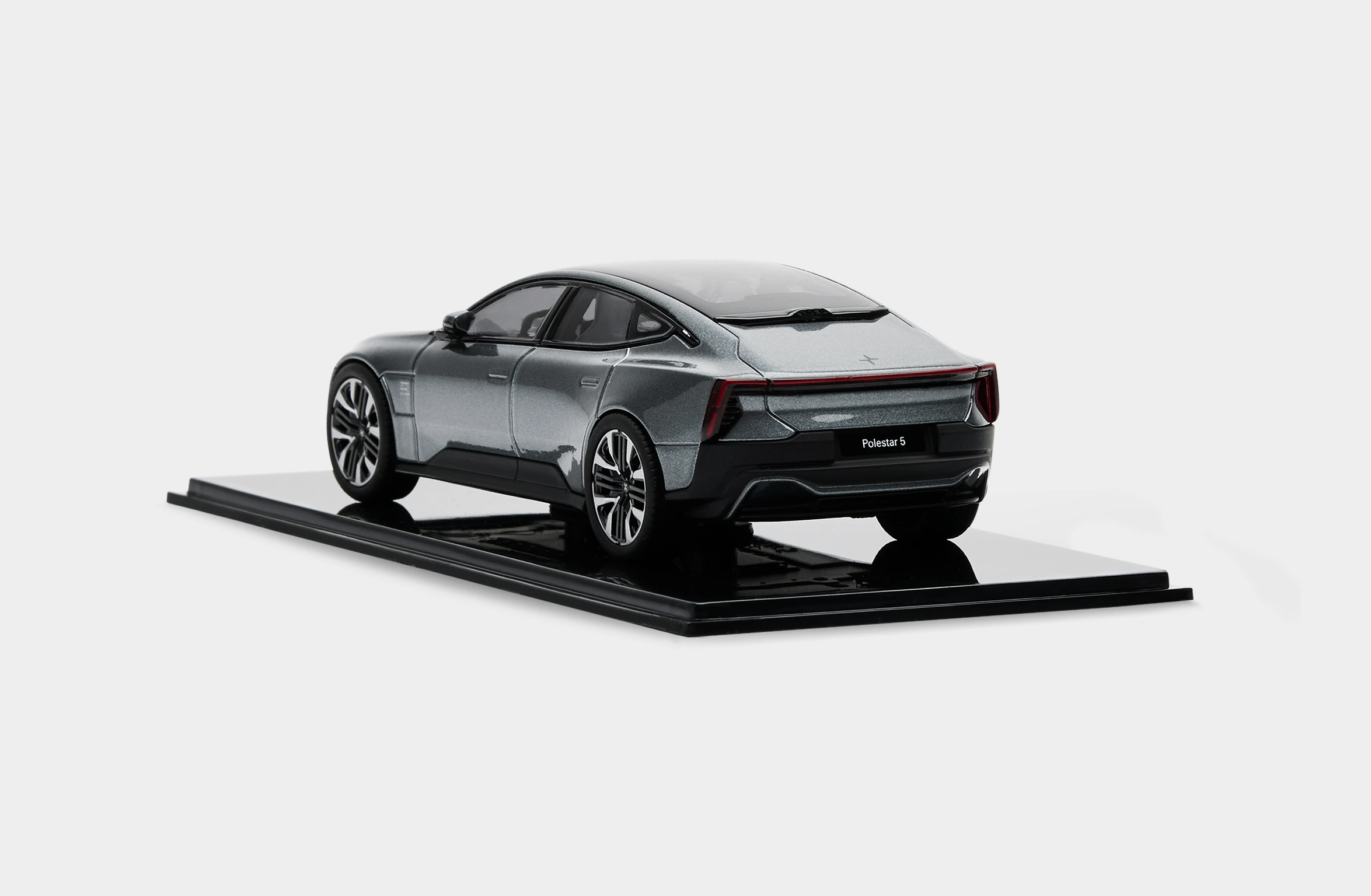 Polestar 5 Scale model 1:43 in color storm