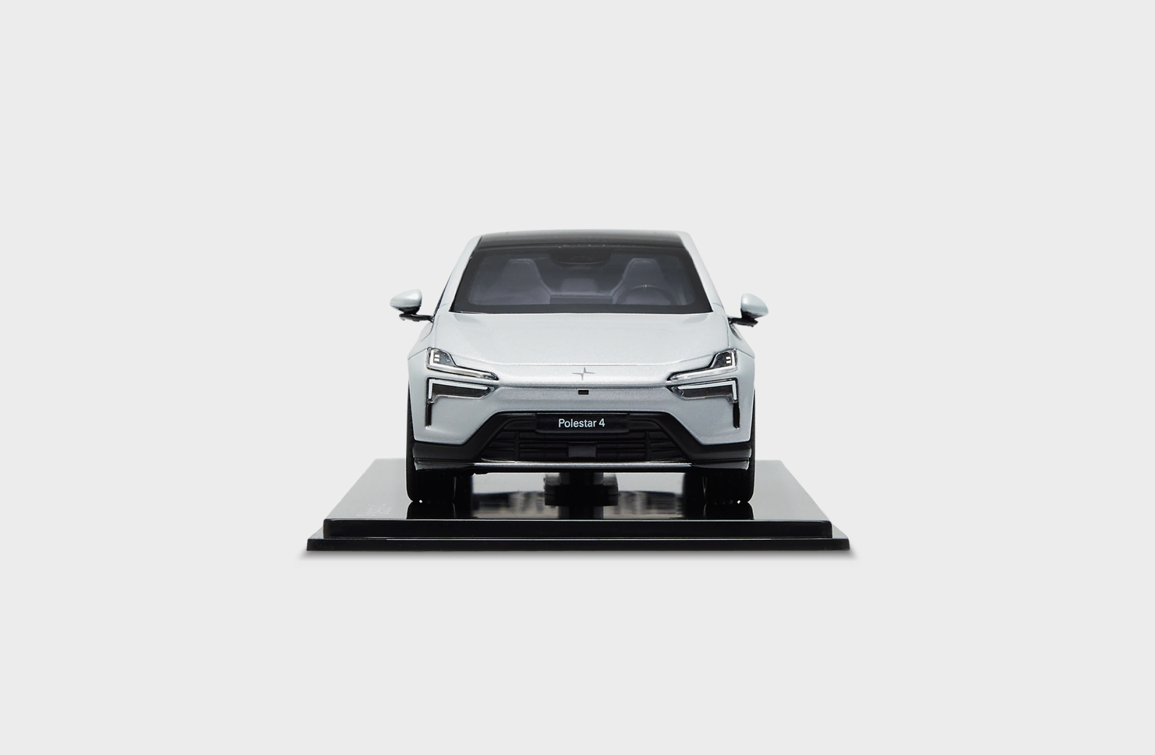 Polestar 4 Scale model 1:43 in color magnesium